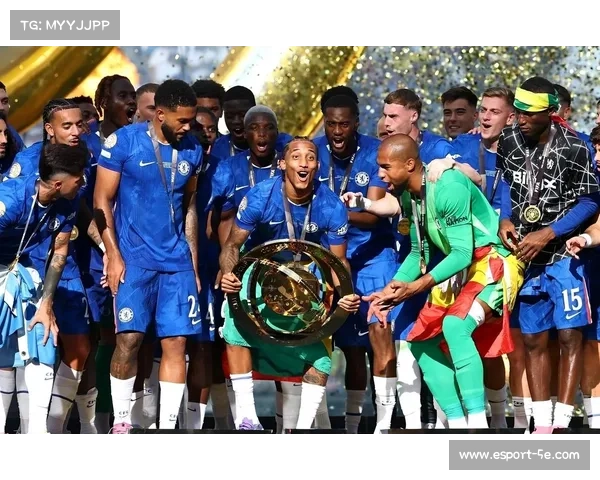 英超争冠进入白热化,阿森纳、曼城、利物浦三强并驾齐驱 英超争冠进入白热化,阿森纳、曼城、利物浦三强并驾齐驱